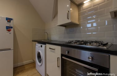 Colum Road, Cathays, Cardiff - Image 2